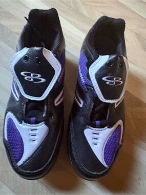 Men's Boombah NWOT Size 6 purple/white/black metal cleat